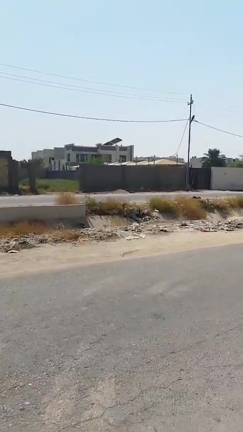 سلام عليكم اخوان هاي كاع دونمين الا سند ٢٥ واجهية ٤٥ وبداخلها فله ٥٠٠ متر مرمر داخل وخارج تقع في كربلاء الاهنيديه قرب كلية العميد للستفسار الاتصال على الرقم ***********
