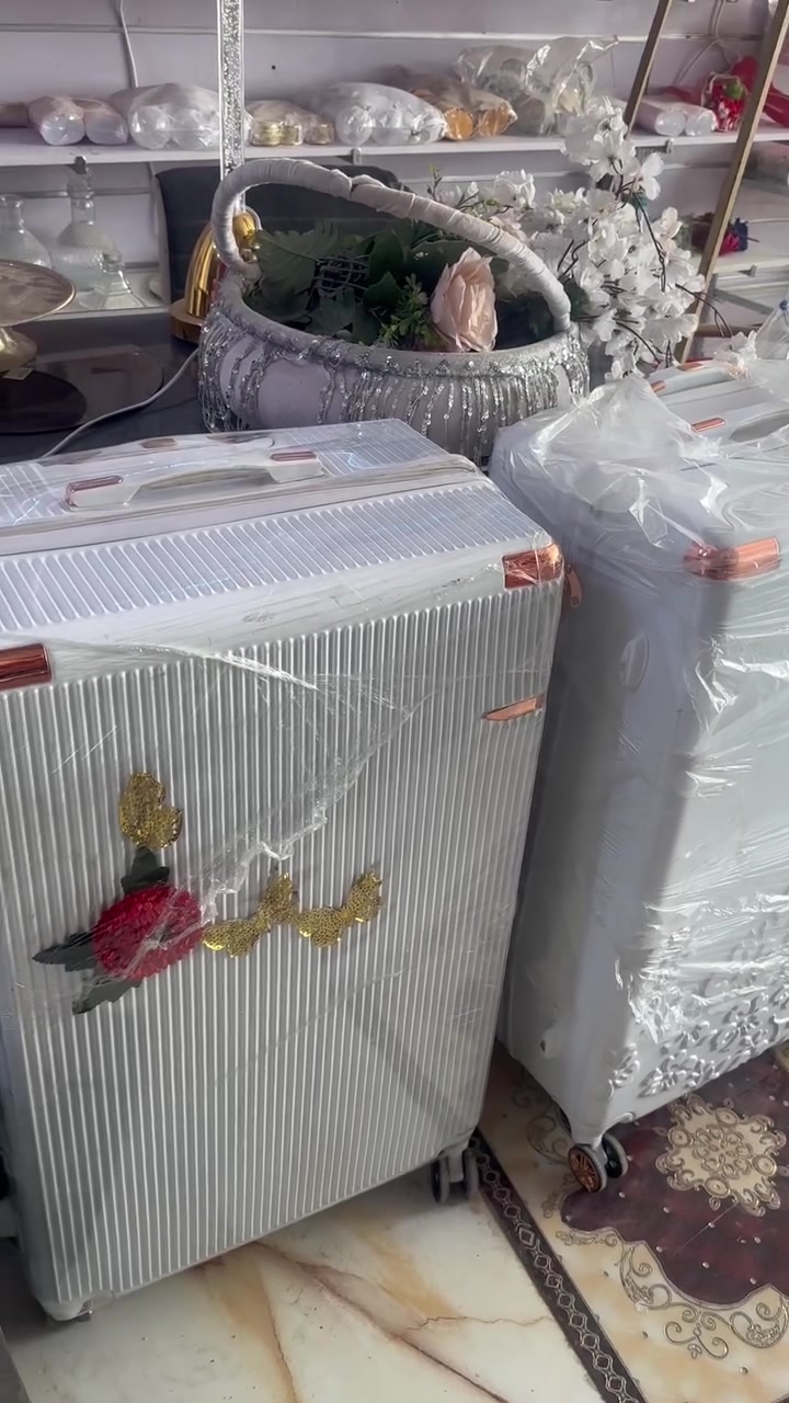 زورونا في مجمع جدايل بغداد 
للحجز ***********
