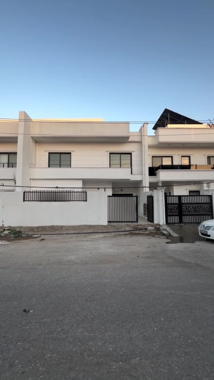 اعلان (385)
🏡 دار للبيع | طابقين | بناء حديث
✨ فرصة سكنية مميزة في مجمع راقٍ، بموقع استراتيجي في قلب مدينة كركوك!
📍 الموقع: مودرن ستي ٢ – ساحة الاحتفالات
📐 المساحة: ١٥٦ م² 📏 الواجهة: ١٠ أمتار
🏢 البناء: طابقين – بناء حديث
🛣️ الموقع: على شارع عريض ضمن مجمع سكني راقٍ
-------------------------
لمعرفة السعر علق ب (تم) ليصلك السعر عبر الخاص او الاتصال على الأرقام  📲👇متوفر واتساب 
***********
***********
***********
قناتنا على تيلكرام👇
https://t.me/Azalreal0
نستقبل جميع العروض الطابو السكنية والتجارية في كافة مناطق كركوك 🏡🏢✨
#AZAL_EMLAK

#ابني_بيتك_عقارات_كركوك_تطوير_عقاري
 #عقارات #عروض #عقار #عقاراتي #عقاراتللبيع #عقارات  #كركوك #عروض #شارع #عقاركركوك #عراقيين #مجمع #تسعين #غرفة #بغداد #بغدادالعراق #عراقيين #عروضات #عروض #كركوك #ايجار #ايجارات #بيوت #شقق #فلل  #دار
