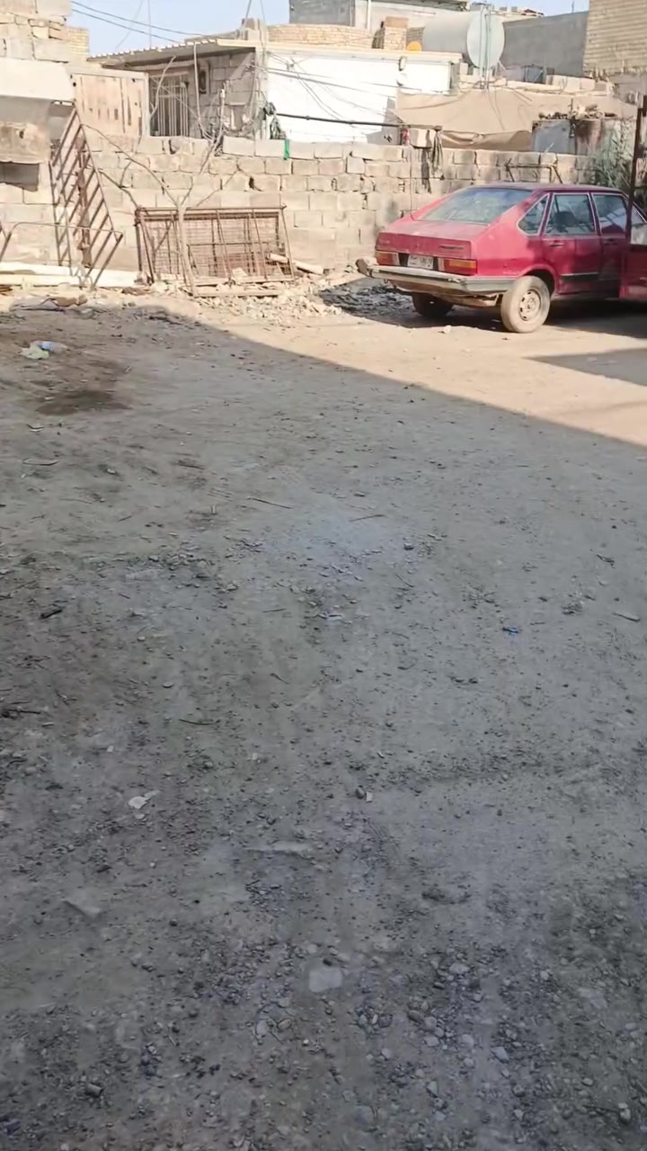قطعه أرض مساحه 200 للبيع  منطقه الباويه شارع العميرات ***********

