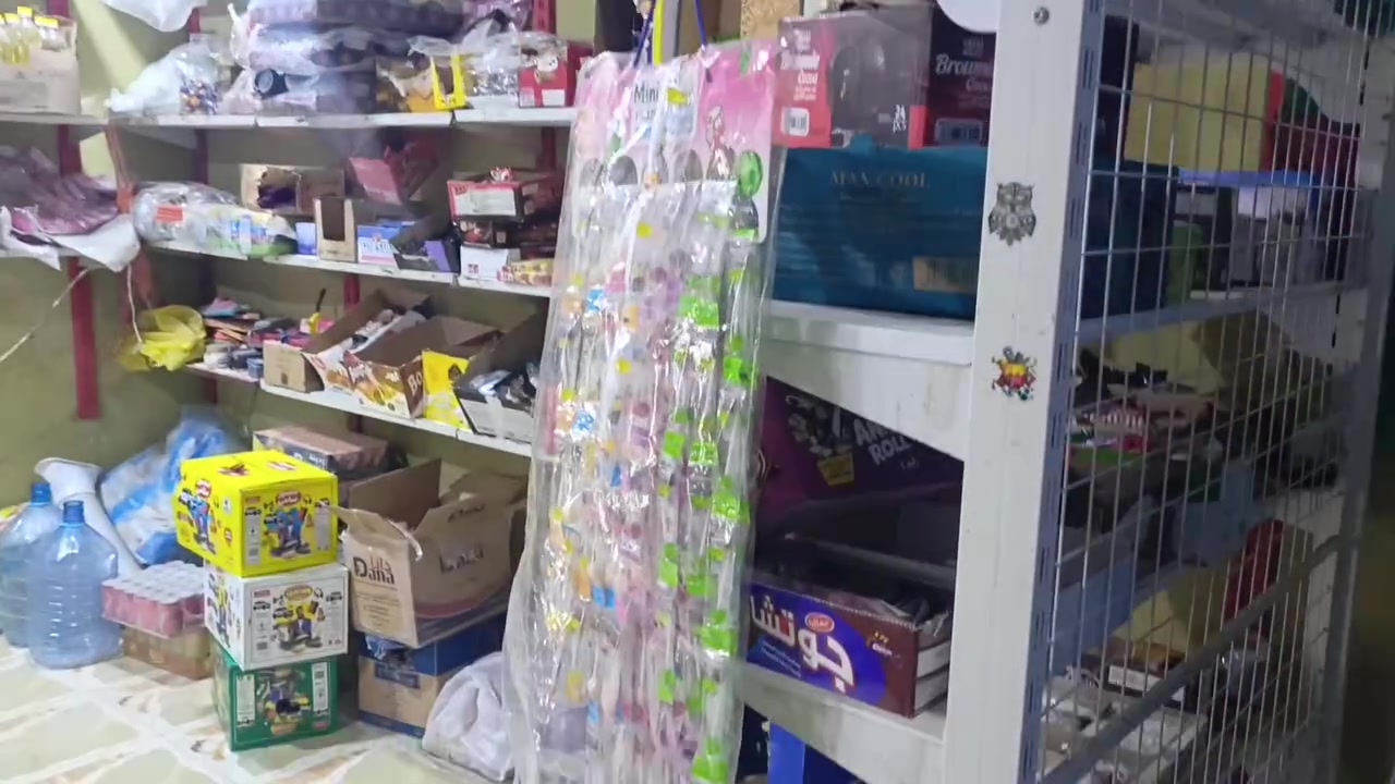 اسواق للبيع • ورا جامعة ذي قار • مقابل مدرسة الكساء
