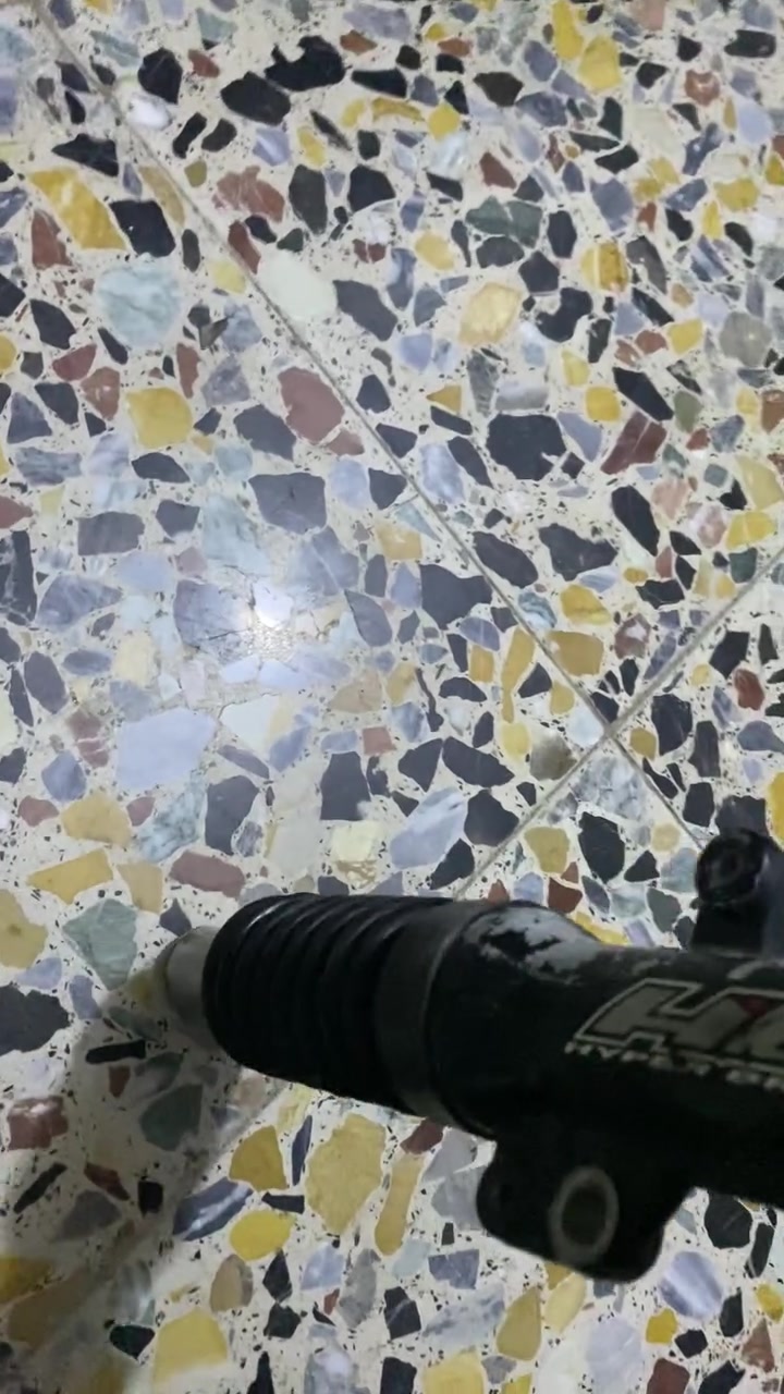 السلام عليكم دبلات مال سكنس فحل
اصليات اصليات شرط
عل فحص هـ*********** 
عنواني بلديات تقاطع الكهرباء
‼️بل نسبه للسعر انطوني 70 ما نطيتهن
بس لجناي يعرف سعرهن واني رايدهن 90 وبيهن مجال 
ً
