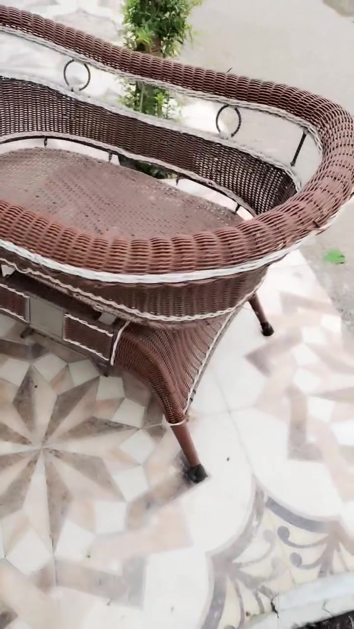 ێڕەوڕەوەی منداڵان شتێکی تۆکمە و جوان بێ عەیب و مووشکیلە نرخ 40هەزار مووشتەری تێل بکە شوێن دەربەندیخان

نص مكتوب في الصور:
- HONOR X7
- 48MP Quad Camera
- O HONOR X7