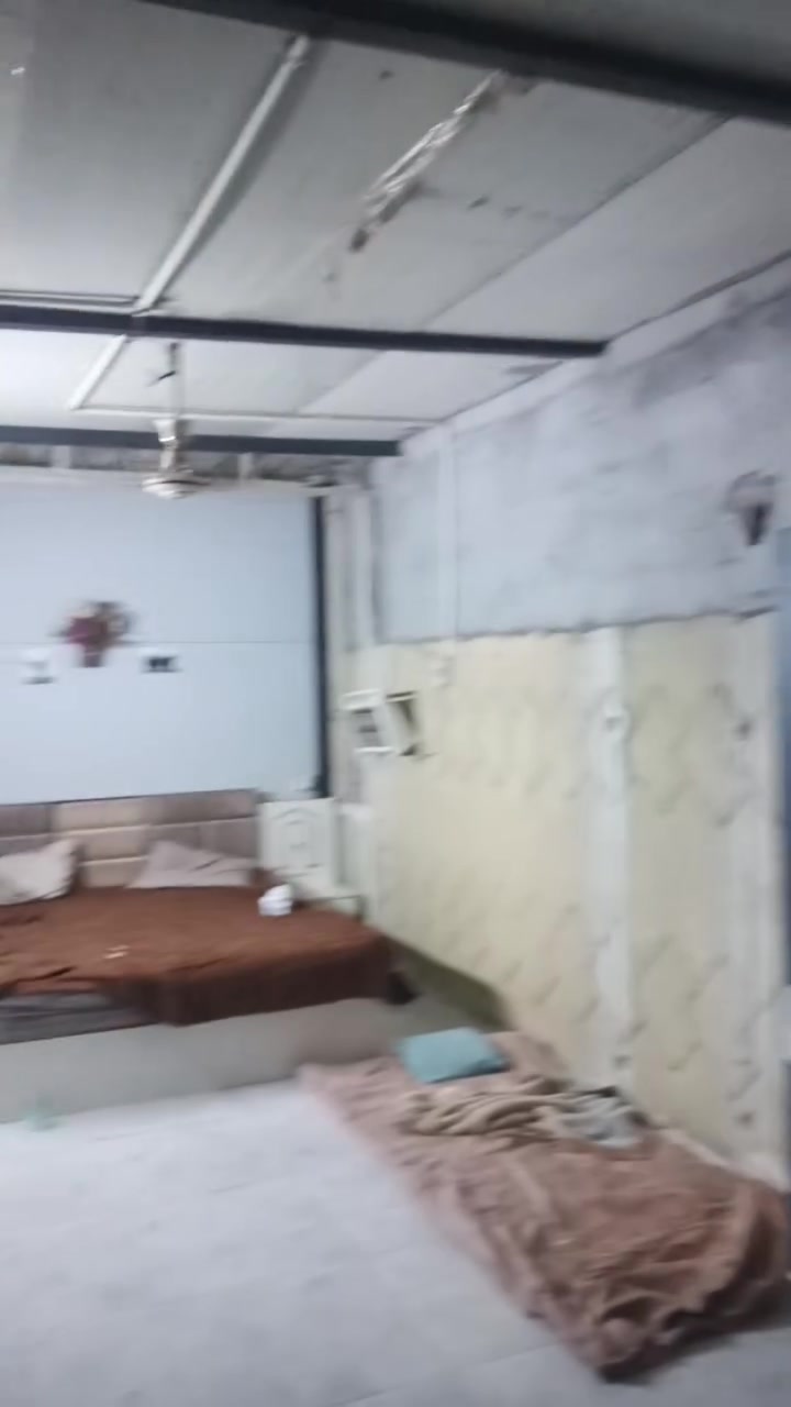 البصرة شارع بغداد • ٧٥م • شلع بمحتوياته
