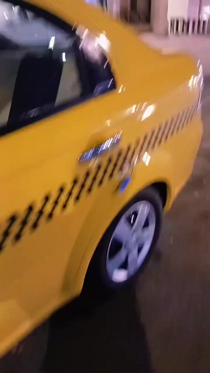 السلام عليكم السعر ((٤٨ ))وبيها مجال
***********  الكوفه 
افيو  ٨ مكفوله من الظربة والتبديل والخياس محرك ١٦٠٠ كير محرك كفاله حدادية تخم تاير كهربائيات كلها شغاله سيارة جاهزه مشروع وطني سنوية لل٢٠٢٩ مصفرة هيئه وغرامات سيارة بلادية وكلشي شغال رقم بغداد
