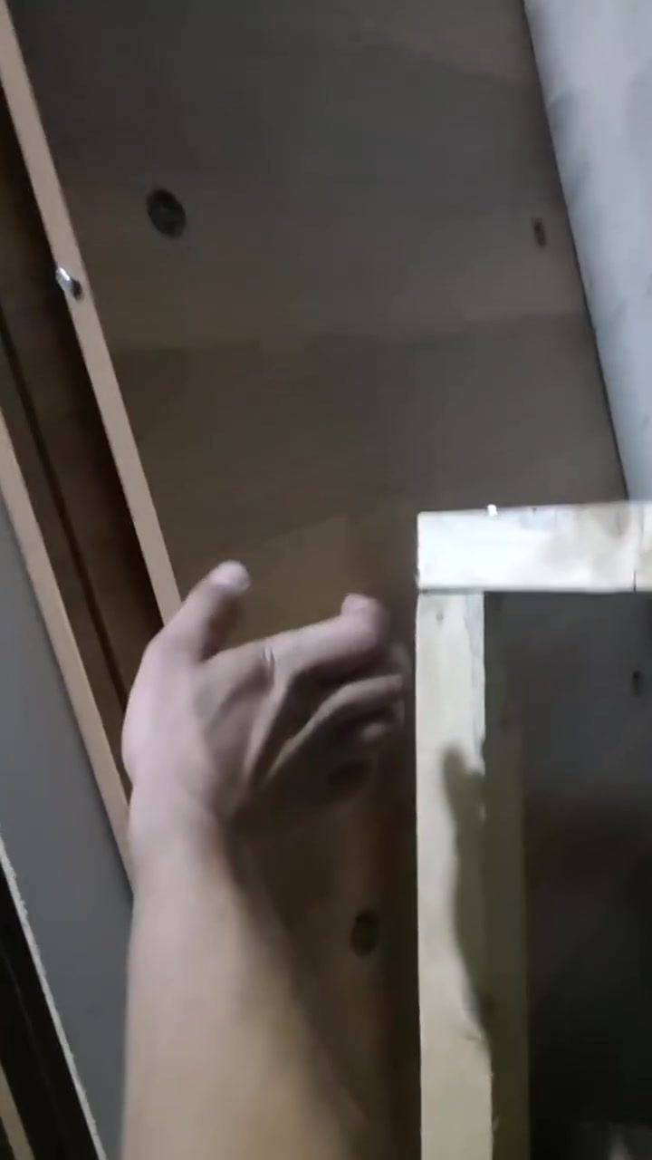 قرفت خشاب البيع جهزه فقط شد سعر مناسب ومستعجل على بيعها لا تفوتكم فقط نقصه ميز مريه علون بصره سعر ٥٠٠ وبيها مجال نضيفه فول***********
