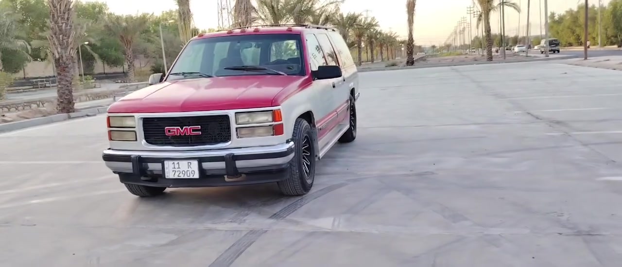 .     بسم الله الرحمن الرحيم
انتيكه تحفيه
 للبيع جمسي موديل 1994 رقم بغداد دولي انكليزي بأسمنا
تفاصيل السيارة

1. مكينه حجم ٣٥٠ حلاب
2. كير حجم 700 شلعه تشك الكاع شك
3. كهربائيات عامه شغاله وضع شركة
4. تبريد ثلاث قطع ثلج حاليا عوزه كمبريسر
5. حداديه 70٪
السياره مكفولة من الصبغ والحادث
6.كيجات الدشبول كلها شغاله
7. جام اربع يصعد وينزل
8. تخم تاير جديد دلوب
9. السيارة شرط التحويل
10. مكان السيارة النجف الاشرف
11. مكلف بالنشر اتصل *********** واتساب واتصال
               وربي يرزق الجميع
