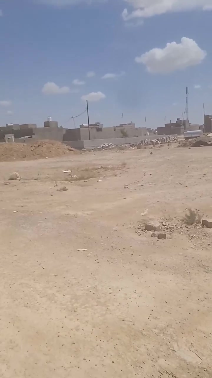 قطعة ارض للبيع ١٥٠م
موقع مميز البوهراط ثاني شارع خلف الخمسين مقابيل معمل الكراتين كدام بستان سامي

السعر 
١٣٥ المتر وبي مجال 
***********
