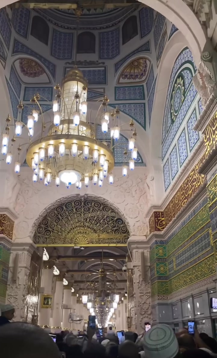بسم الله والصلاة والسلام على سيدنا محمد وعلى اله وصحبه وسلم
✨مكتب السيد سجاد بشار البرزنجي للحج والعمرة 

يتقدم ارقى خدمات الضيوف الرحمن 
البر 🚌✨
والجو ✈️✨

نص مكتوب في الصور:
- مكتب سيد سجاد بشار البرزنجي للحج والعمرة إعلان أسعار عمرة يوم 9/25 دار الفائزين DAR AL FAEZIN HOTEL فندق دار الفائزين الطيران: 1250 دولار 5 ليالي المدينة + 5 ليالي مكة البر: 600 دولار 4 ليالي المدينة + 4 ليالي مكة مع وجبات طعام أوبن بوفية VIP أبراج النوازي AL NAWAZI TOWERS HOTEL فندق أبراج النوازي الطيران: 1050 دولار 5 ليالي المدينة + 5 ليالي مكة البر: 550 دولار 4 ليالي المدينة + 4 ليالي مكة مع وجبات طعام أوبن بوفية VIP عُمْرَة مباركة وزيارة مقبولة بإذن الله ديالى - بعقوبة - تحرير للاستفسار والحجز: ***********