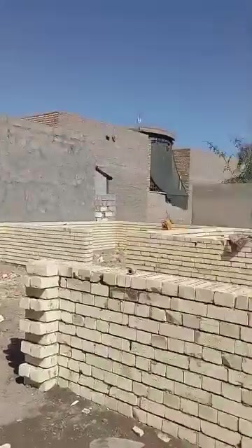@مقاول كرسته وعمل تسليم مفتاح نعمل بالنقد والقساط وترميم البيوت *********** وتساب

نص مكتوب في الصور:
- تندر عمل
- 1. تسوية الأرض ورفع الأنقاض والدفان بالجلمود والسبیس للوصول للمنسوب المطلوب
- 2. الحدل بحادلة 20 طن
- 3. رش الأرض بمبيدات
- 4. عمل رباط شریطي 60.*40
- 5. استخدام الشيش الناجح مختبريا بالفحص
- 6. صب الأساس مركزي c30
- 7. بناء بتلو مع لبخ
- 8. عمل گیر للساس
- 9. البناء بالطابوق الجمهوري
- 10. صب السقف مركزي c30
- 11. عمل نزلات لابواب والشبابيك مع رباط 30cm
- 12. عمل مردات ماء
- 13. بناء الستاره بارتفاع 1.7
- 14. تطبيك السطح شتايكر مع عوازل 3cm
- 15. تأسيس الكهرباء بوري او سيمنز
- 16. عمل شبكة مجاري 4 انچ نوع امل الشريف
- 17. تأسيس الماء بوري امل الشريف والخلاطات دفن نوع تسكا
- 18. عمل شبكة تقطير سبالت
- 19. تطبيك الصحيأت والمطبخ سيراميك او بورسلين الهندى بسعر أقصاه 14 الف
- 20. لبخ جص وبورك مساطر
- 21. تطبيك الارضيه بورسلين قياس60*60 هندي بسعر أقصاه 15 الف
- 22. عمل شبابيك المنيوم
- 23. عمل بييان الغرف خشب تركي
- 24. بيبان المداخل قاصه تركي
- 25. بيبان الصحيأت pvc
- 26. الواجهه تكون مودرن
- 27. عمل جبسن بورد للاستقبال والصاله مع صبغ البيت بالكامل
- 28. تشطيب الصحيأت خلاطات تركي
- 29. تشطيب الكهربانيات ميلانو او ازل
- 30. عمل باب خارجي سلايد حديد 2مليم
- 31. عمل محجر المنيوم
- 32. عمل بيتونه 4/3