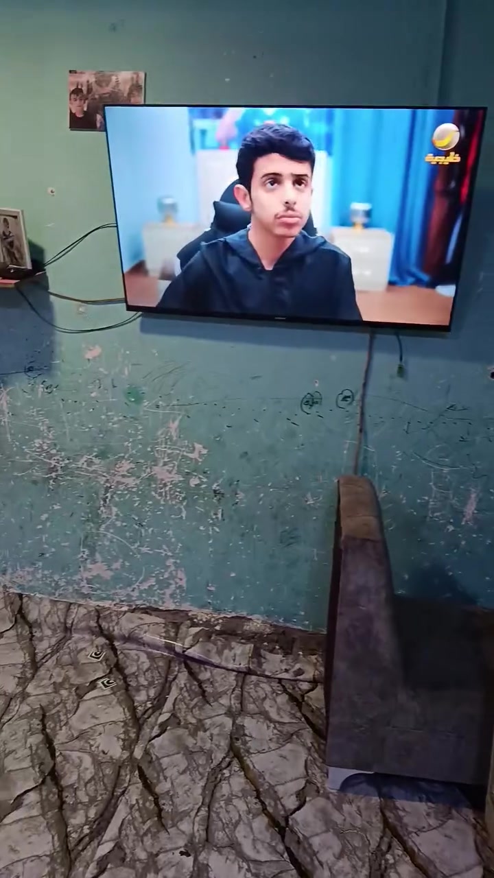بيت تجاوز في القبله شارع المضخه البيت على الشارع السعر 15مليون هاتف ***********
