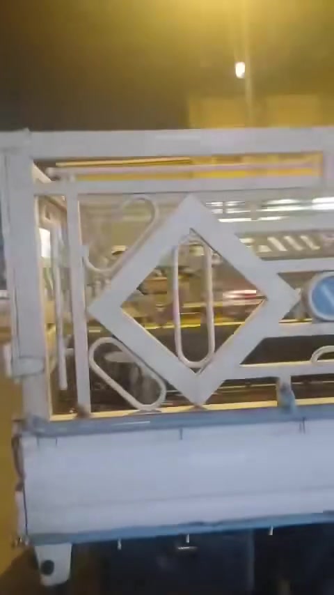 شاحنة • للبيع • معلومات قليلة