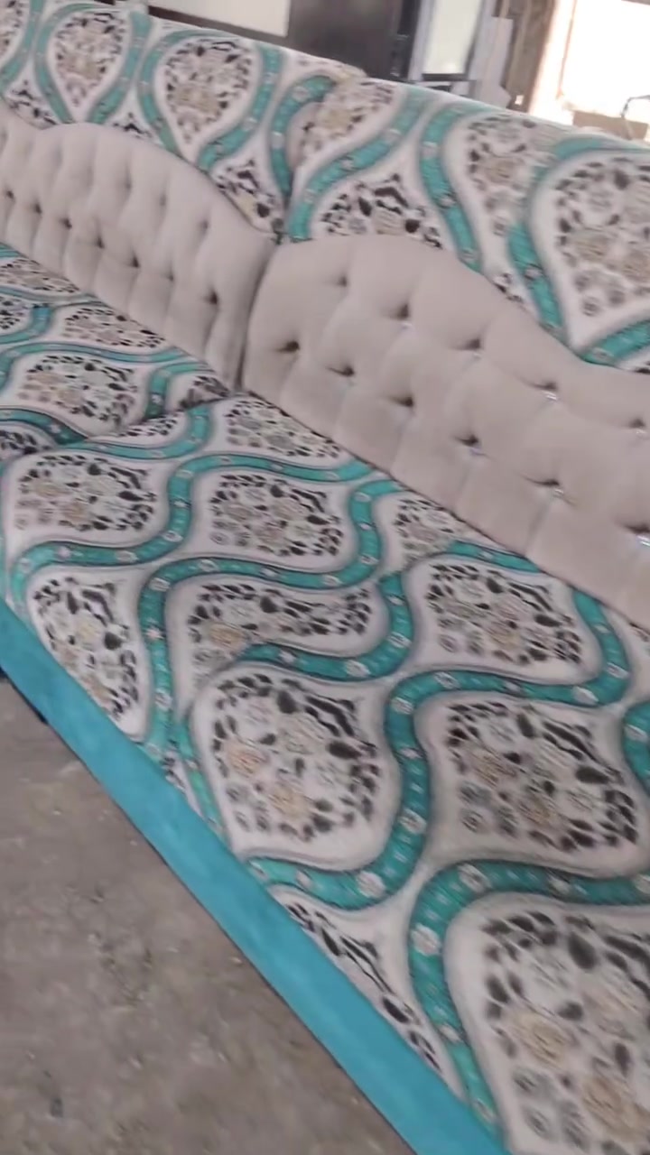 يالله سلام عليكم ديوان البيع
21 مقعد مثل ماوضح بل صوره نضافه واحد ع واحد
الاستفسار اتصل *********** يوجد توصيل
*********** 🤳
