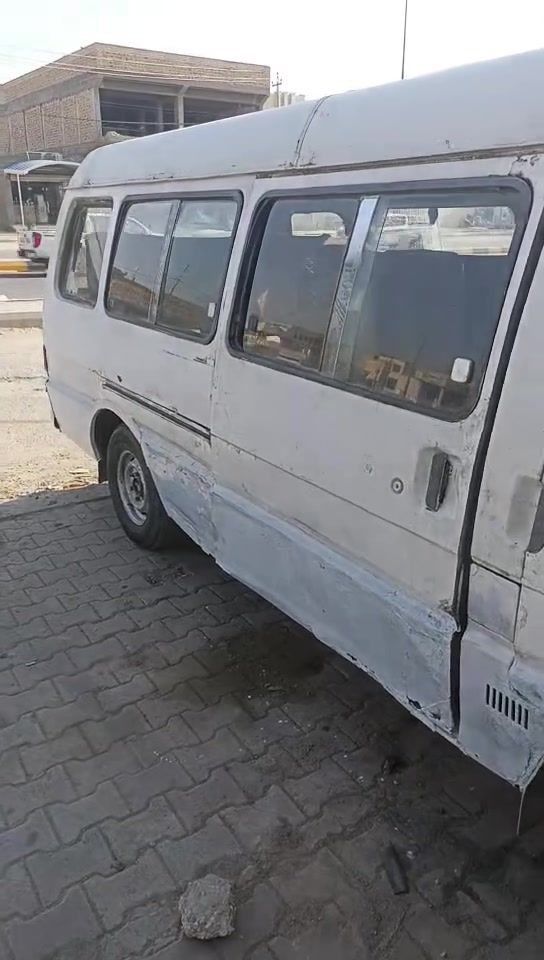 السلام عليكم اسيا موديل 93 سنويه ل 2028 مصفره هيئه ومرور رقم بغداد الماني راعيه موجود مكينه جديده كير الثاني مايجي اكسن مكفول بور شغال مشط يذب دهن تايراته انضاف والبدي شوفت عينك السعر 20 مكاني ديوانيه للاستفسار ***********
