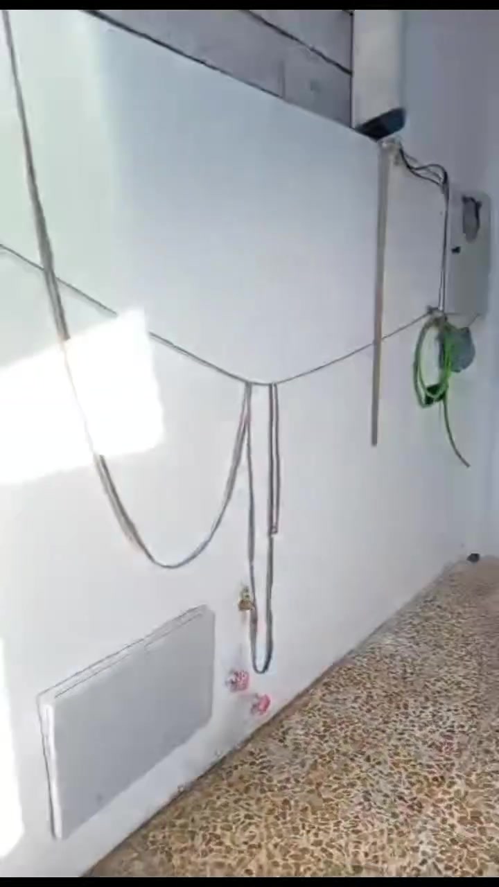 دار للبيع قوسيات قرب المدرسه الصينيه
مساحه ١٢٠ واجه ٦ ونص
طابق ونص غرفه جوه وغرفه فوك
سند ٢٥ مع وصل بلديه
خدمات كامله ماء كهرباء تبليط
سعر الدار ٤٥ ويرهم مراوسه بقطعه ارص مع فرق
***********
***********
