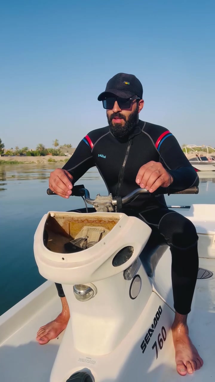 سلام عليكم عدنه جت سكي للبيع مديل ١٩٩٤ جت جديد حلو محركه ٧٦٠ جت كابريته ثنين بستم بدون عربانه سعرمالته ٢٥ ورقه وبي مجال قليل العنوان نجف اي استفسار اتصل ***********
