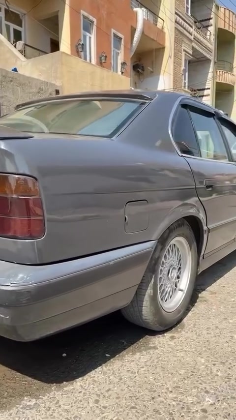بئم لؤ فرؤشتن
مؤديل ١٩٩١يه ٥٢٠ي كئر عاديه مه كينه گئر ته بريد بناو كردن هه مووي به شه رته بناوي خؤمه هتا ٢٠٢٩سه نه وي نويه دوو جام كارابايه abcيه ره قه م دلفؤن ***********

