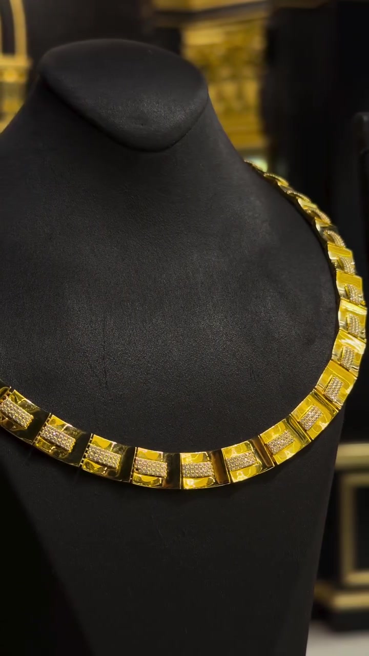 21k

Set2

#gold #jewelry #diamond #kurdistan #watch
