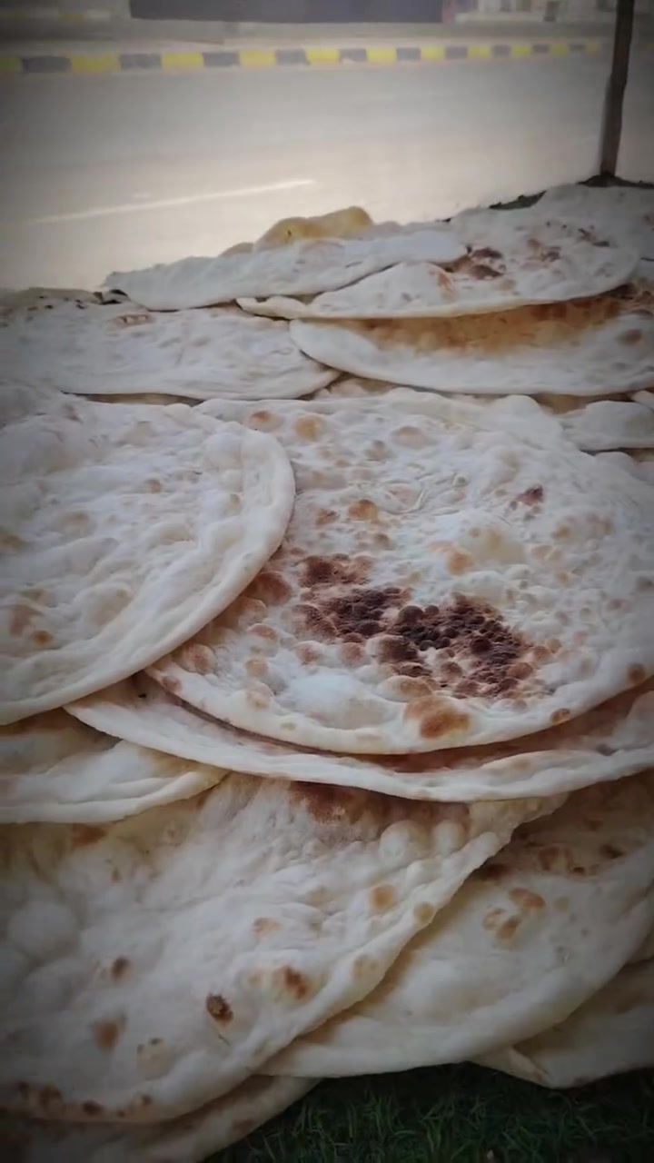 مخبز اليرموك
يتوفر لديه خدمت توصيل مجاني
*********** _***********
{{استبدال طحين 50كيلو و20الف}} .      ((200رغيف))
