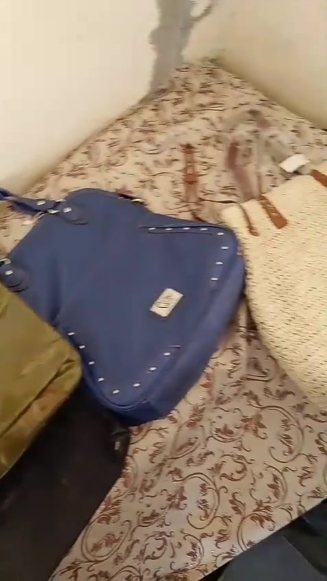 السلام عليكم جنط تفية مخازن. بيها.  ضرر خفيف. القطعه الف. اللي يحب يشتري يراسلني واتساب حتى افتح كامره ويختار. كميه. خير من الله
وبعد عندي.  ضررهن مبين  القطعه ابييعها.   ب ٥٠٠
مكاني الشعب. الواتساب
***********
السلام عليكم جنط تفية مخازن. بيها.  ضرر خفيف. القطعه الف. اللي يحب يشتري يراسلني واتساب حتى افتح كامره ويختار. كميه. خير من الله
