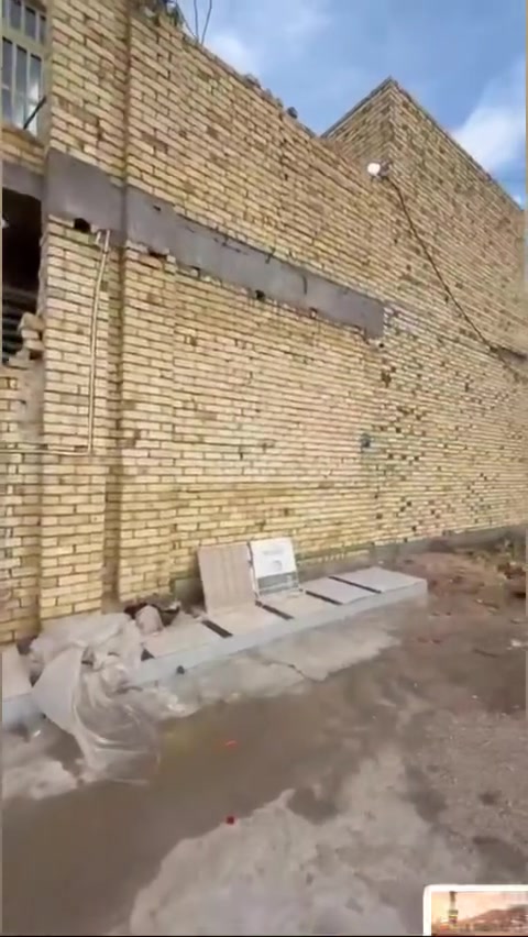 🏠 دار الــبــيـع حجي حسن الجمعيات
نهاية الأربع سايدات بنص المنطقة     

       بناء جديد تصميم مهندس خارطه حلوه 

  🏠المساحه (100)متر 10×10 

         مربع طابق واحد

 🚧  الطابق الاول  غرفة مع استقبال وصاله مفتوحه ع المطبخ حار وبارد مع منور🛁صحيات خارجيةوداخلية 🚽   

  🏡 الطابق ثاني صاله صاعده ومسگوفه سندويج بنل وسطح ايزوگام كامل وستاره فوك المترتين يعني تگدر تكمل طابق ثاني يرادلك طابوك دبل ونص فقط يكمل الطابق الثاني 

 للاستفسار مراسلة الصفحه او الاتصال

             ***********
