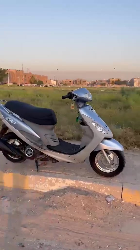 سلام عليكم الدراجة للبيع الدراجة رمبة نضيفة كلش ماعدة الغراض المكان الدوانية شارع سالم للتواصل خاص او عل رقم 
***********
