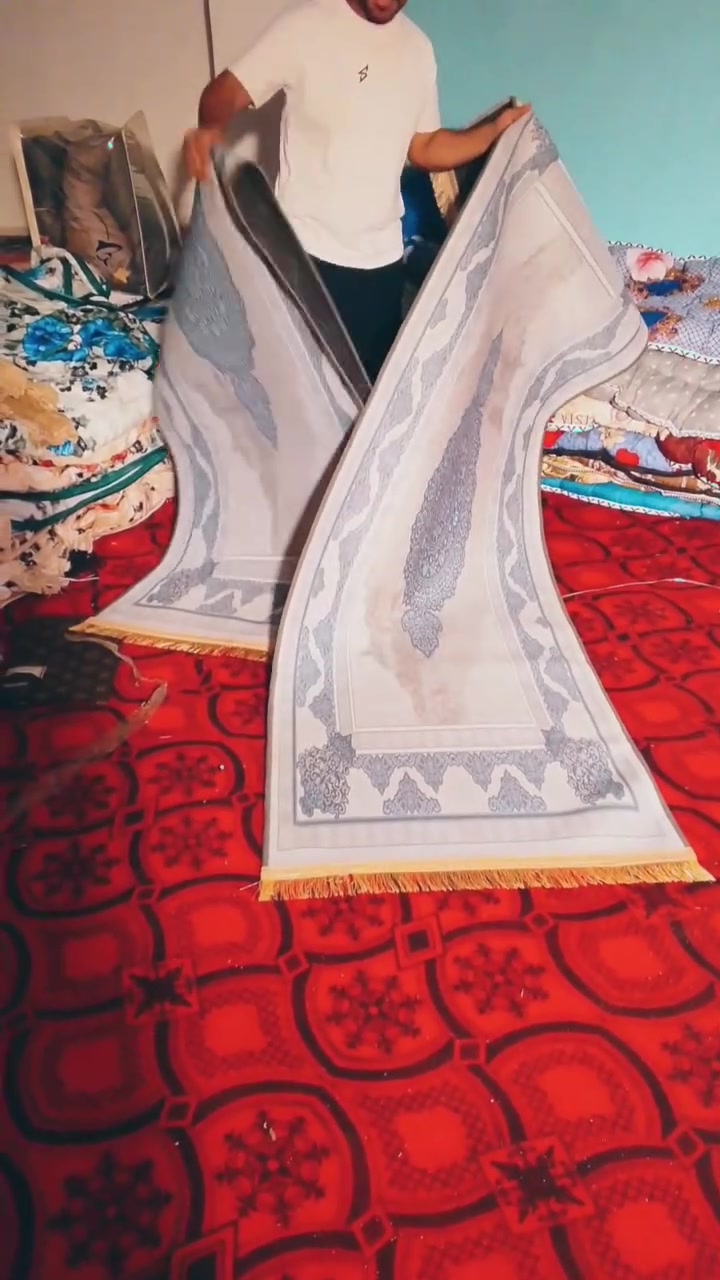 عروووض تفليش يوم
الجمعه بلااااش 
العنوان بغداد التاجي ابو عضام 
بداية شارع الروضه 🙏🙏
