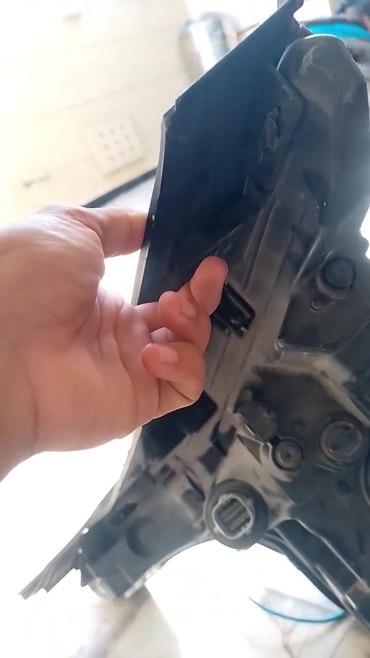 السلام عليكم للبيع مال سياره موديل 24 ***********
