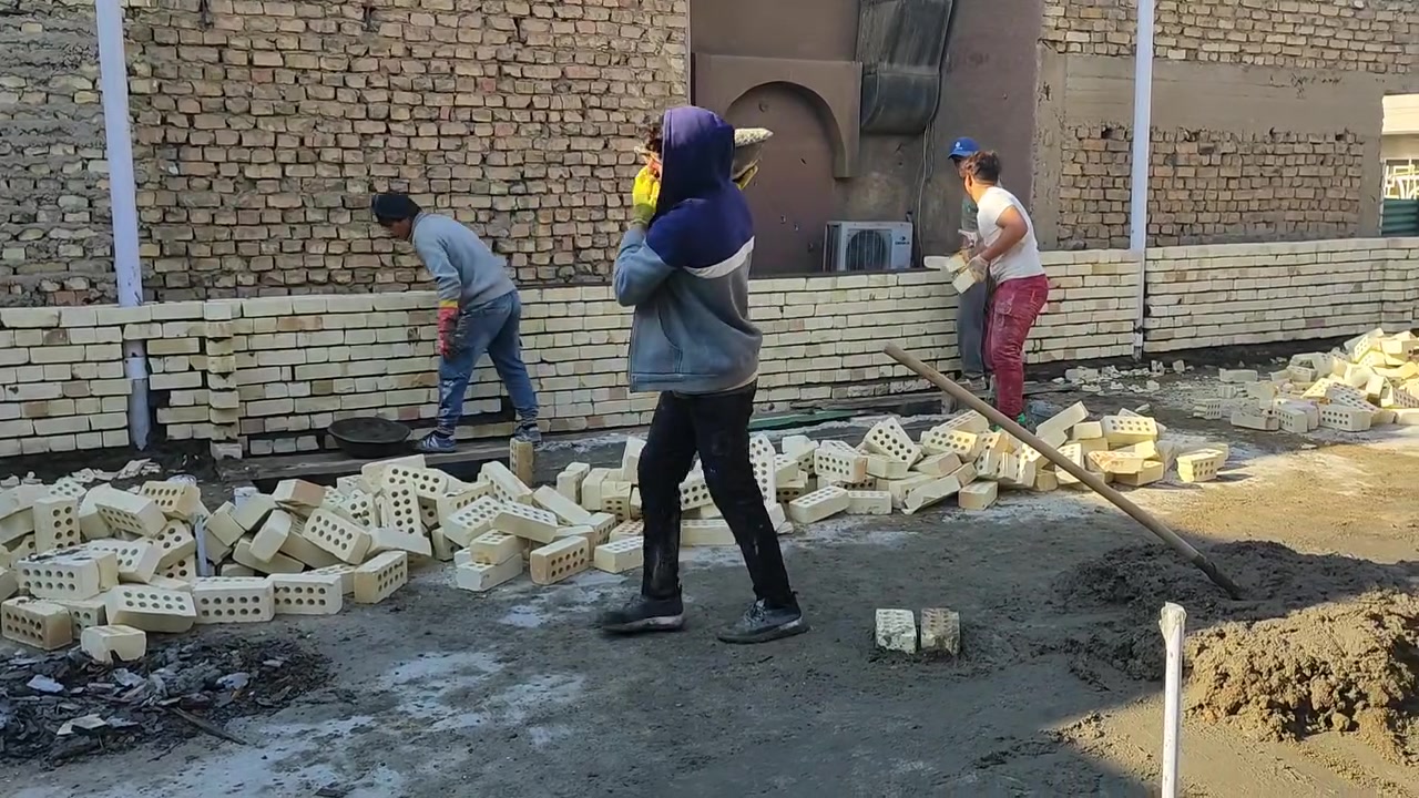 سلام عليكم خلفه بناء درجه اوله ستلام مهندس
ارضي 350 طابق 450 التواصل***********/‏‪***********‬‏

