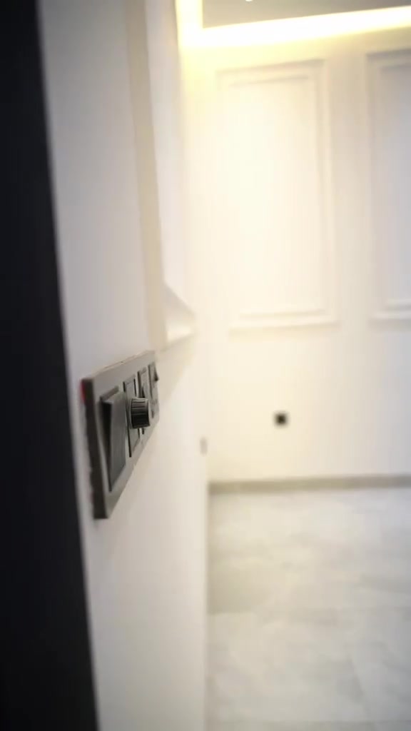 تحيه طيبه الى مدير الكروب من بعد اذنك حبيت انزل هذا منشور واني جداً ممنونه من حظرتك …
سلام عليكم 
شقه للايجار موقع  شهداء بياع مقابيل سوق رضا متكون من 3 شقق  كل شقه مساحه 100 متر 

متوفر طابق اول من بعد ارضي سعره 550 بي مجال بسيط
حديث  فول مواصفات متكون من  صاله ومطبخ وحمام وغرفتين نوم 

فقط يتصل عليه موظف وتكون عائله قليله 
***********
