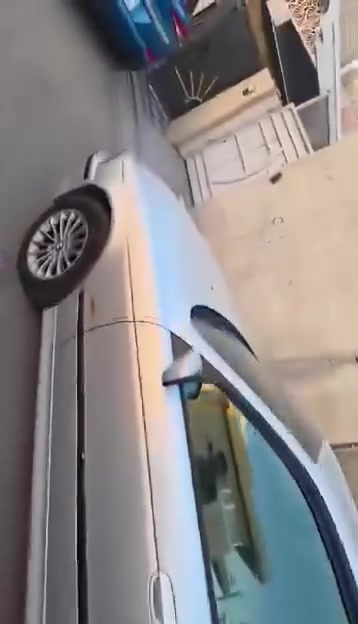 سلام عليكم
بي ام صقر 
مديل 2000 حجم525 
3,قطع صبغ فقط كفاله عامه فول مواصفات جديد السياره كلش تبريد ثلج كير كفاله حداديه كله فول 
تحكم استيرن كامره خلفيه مري شفط  رقم شمالي شرط التحويل السياره بعد بيه هواي مواصفات مكاني بغداد سعر 110.
***********
