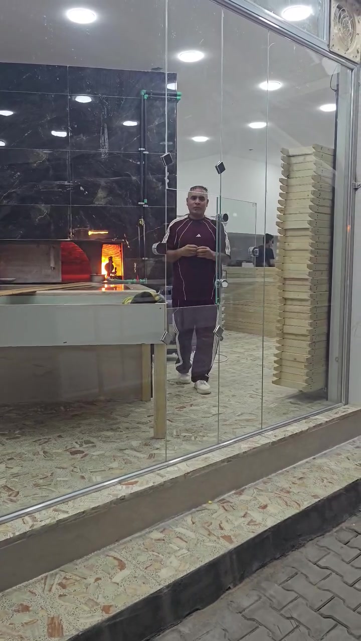 على بركة الله نعلن لكم عن الافتتاح الجديد لأفراننا 🥖🔥
نوفر لكم: 🥖 صمون حجري
🥖 صمون كهربائي
🥐 معجنات طازجة يومياً
وبمناسبة الافتتاح، سيكون التوزيع مجاناً  اليوم الساعة 7:30 مساءً 🎉
العنوان. علي الصالح  شارع جامع الزغل قرب مكتبة رامي
