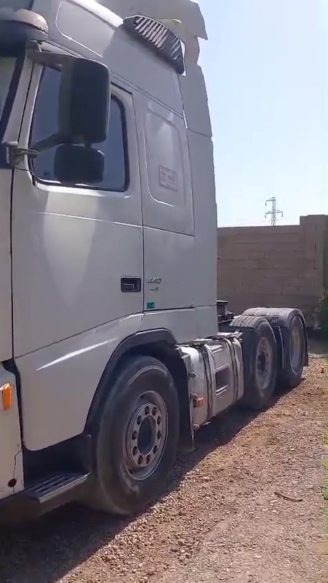 فولفو سنكل امامي 
420
خطين 
كير عادي 
رقم اربيل
راس وعربانه 
شرط التحويل 
مربوطه براد وصهريج محلي 
***********
