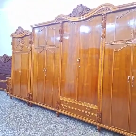 غرفه ست ابواب ملحق داخل خارج صاج الخارج٥ملم والداخل 5ملم غرفه تفصال درجه اولى كلهة زان مصري غرفه نجاره وعمل درجه اولى التوصيل مجانا داخل بغداد والمحافظات بكروه للحجز والاستفسار الاتصال على وات ساب ***********
