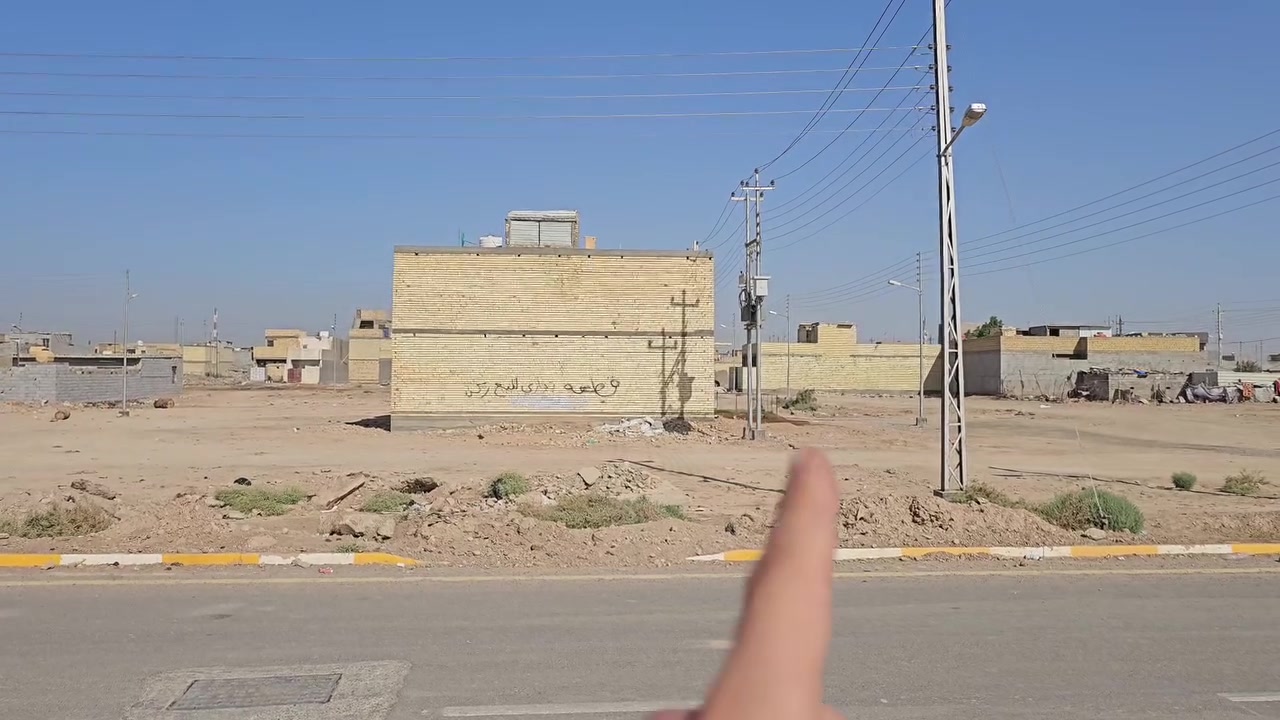 قطعة تجارية للبيع حسينية شارع الحشد 

من رخصة الادمن فرصة استثمارية تجاري منطقة الحسينية  مربع ال٢٥ الف مقابيل اراضي الحرس طابو صرف على طابو الزهور مباشر على شارع الحشد ال٤٠ التجاري السايدين القطعة ركن للبيع المساحة الكلية ٣٠٠م بالطابو واجه ١٥م  ونزال ٢٠م طابو صرف رقم القطعة ٢٥٣٤٢ خدمات كاملة تبليط مي كهرباء مجاري  للتواصل واتساب *********** 
سعر ١٢٥ مليون وبيها مجال ان شاء الله
