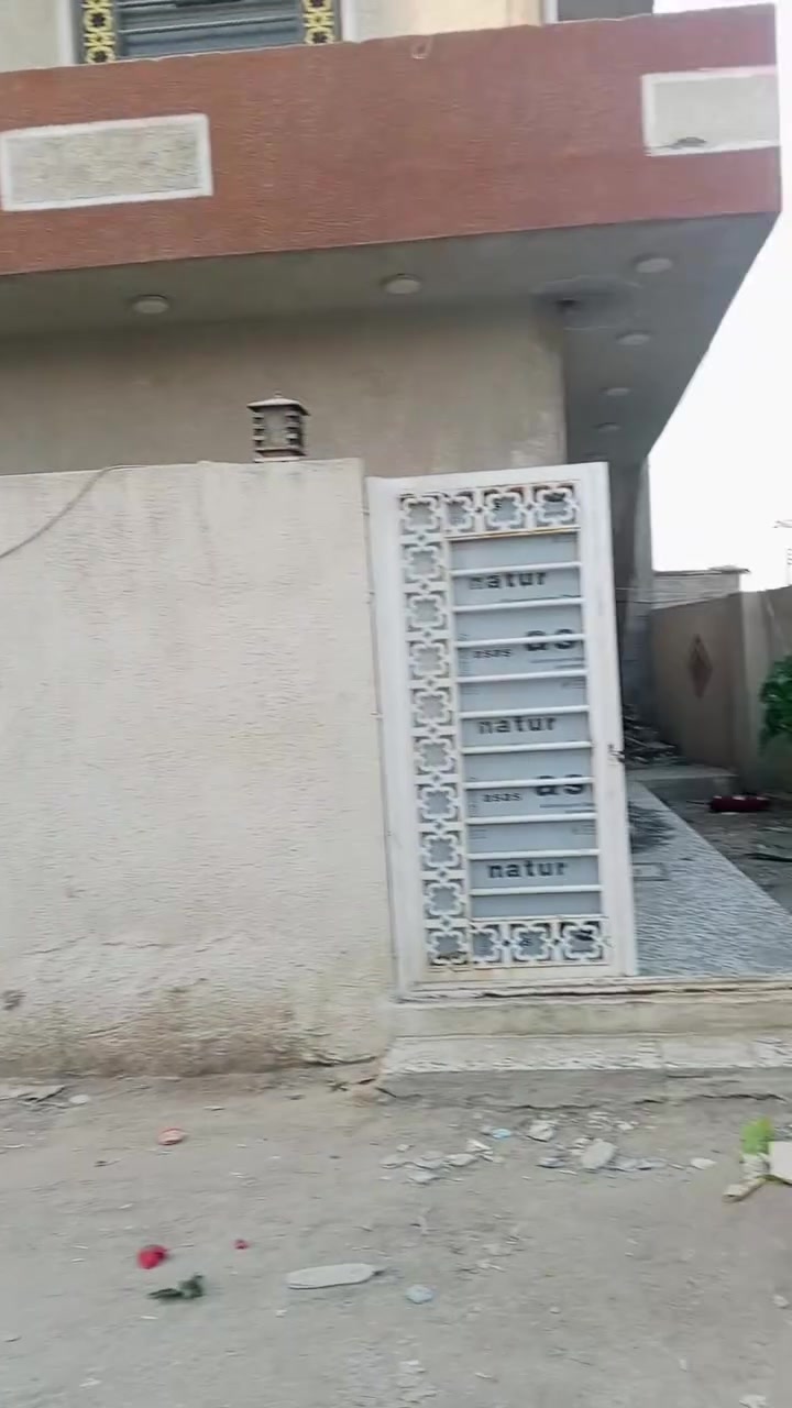 السلام عليكم ورحمة الله تعالى
بيت للاجار مساحه130مترطابقين قرب كنطرة السلام عامود 74فرع معرض الشريفي للسيراميك يجاره350قفل ستفسار اكثر تصال واتساب ***********‬‏
***********
