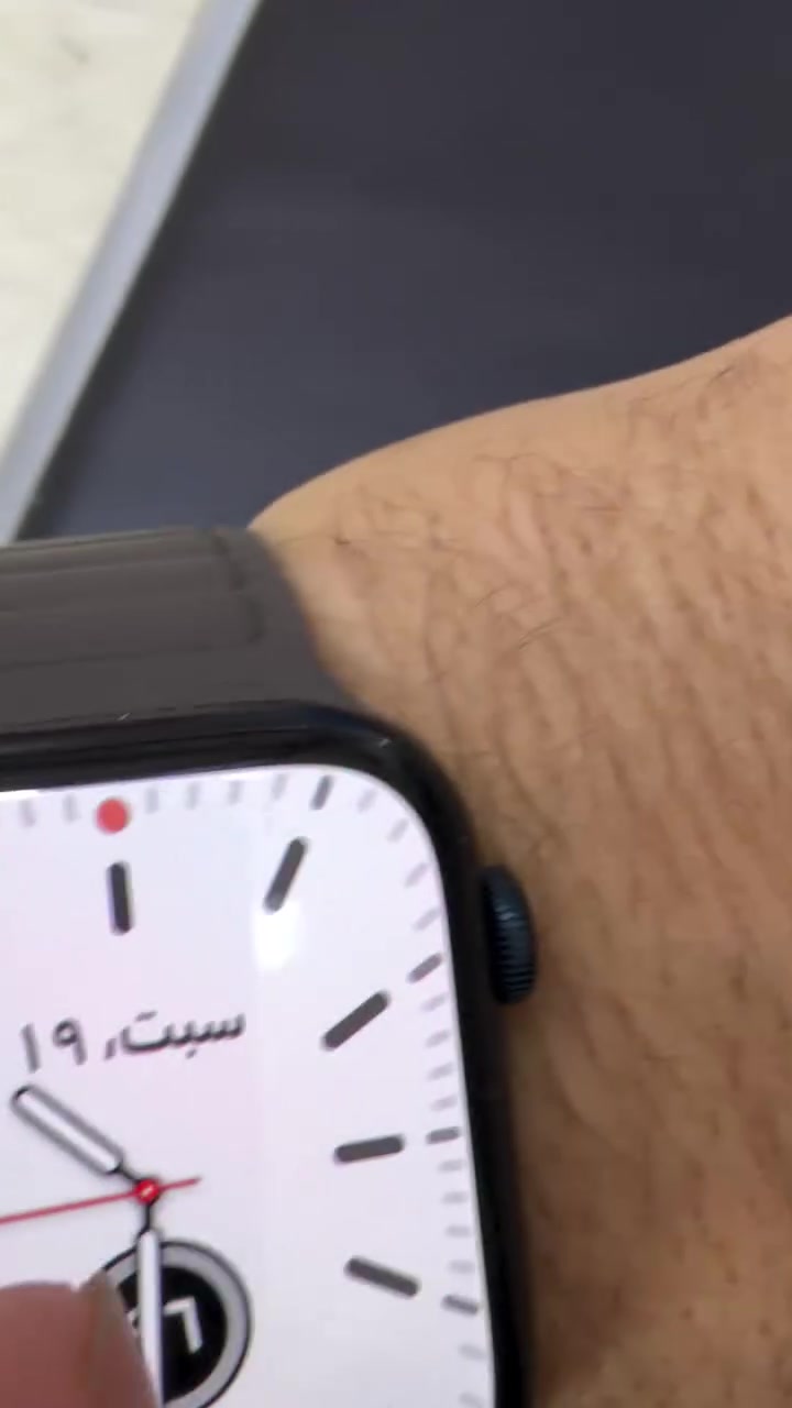 السلام عليكم
عندي ابل ٧ بيها فطر بالجانب 
***********

رايدها ب١٢٥
