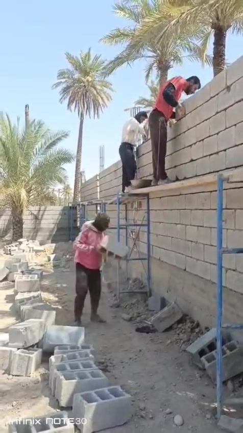 السلام عليكم  يوجد لدينا كادر بناء  شغل درجه اولى سعر مناسبه للجميع رقم ***********
