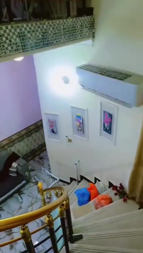 دار سكن للبيع / العنوان حي الباقر
المساحه 100 متر طابقين قرب ثانويه أكد
الطابق الاول كونكريت بناء حديث الطابق الثاني عكاده غرفتين وصاله وصحيات وحده من الغرف واصله لسقف
ملاحضه /البيت مطلوب أسكان 17 مليون تحب يبقى على المشتري اول تحب تأخذه جاهز ابو البيت يسدده ويحوله للمشتري حسب الاتفاق
 مراجعه مكتب بغداد ***********
