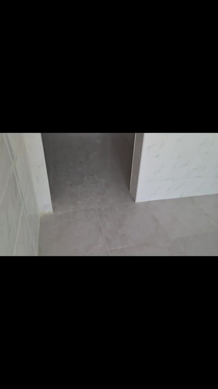 السلام عليكم متفرغ سراميك بورسليين ارضيه جدار بورسلين جميع انواع التطبيك موقع الكوفه ***********
