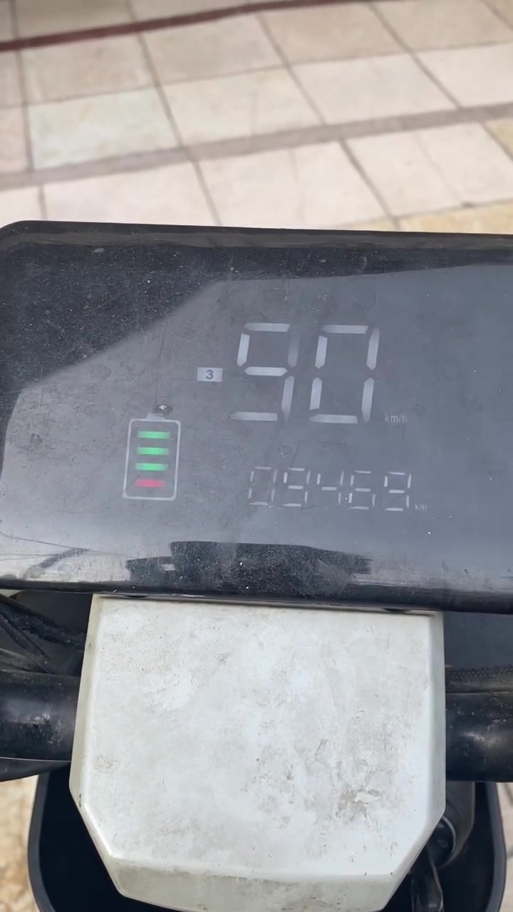 دراجة R9 • بطاريات جدد • مشكلة الكش