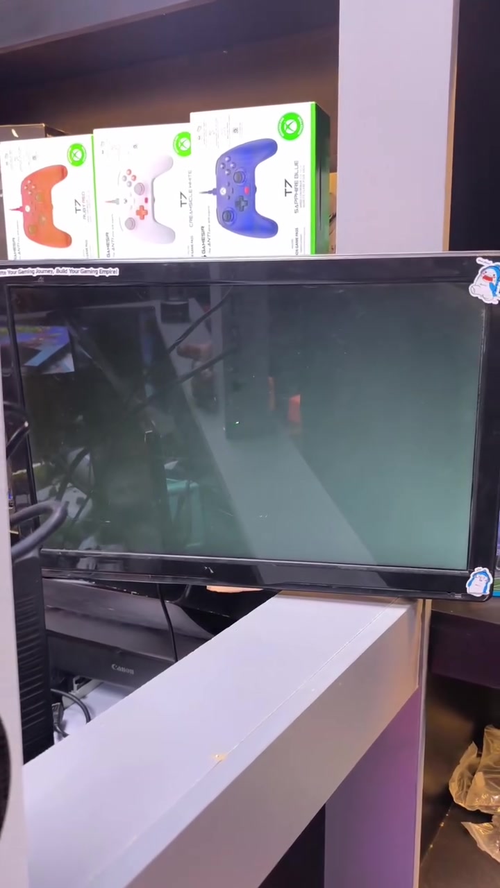 Xbox e 101 102 
زورونا مركز F-16 للالعاب الالكترونية 
بغداد حي الاعلام شارع البدالة 
ومتوفر توصيل بغداد والمحافظات 
*********** 
***********
