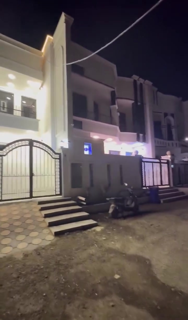 ((بسم الله الرحمن الرحيم))
🏡          🏚 

#بيت_للبيع         

🔴في الجغيفي ثانيه

🔴 كاع بيت نايل 

✅المساحة 220
 
مكون من 5غرف نوم
 صالات2
ومطبخ 
واستقبال 
حمام عدد2
مناور عدد 2

 🛣 الشارع 🛣🛤 : 10

🗒📑⚖️ نوع الملك : طابو زراعي صرف علمن عند الشراء تدخل مباشرتا بل سند المشترك الطابو لصرف الازراعي

💸💰 السعر  💰💸: 200🔴 وبي مجال

للاستفسار : مراجعة 
🥇 مكتب الدليمي 🥇
🩸📍العنوان الجغيفي _نهايت سياج المقبرة على السايد الايمن.                         
                                     
            📱📲  للاتصال :  ميثم*********** 📞☎️

#عقارات_الفلوجة #عقار_للبيع #عقارات_الانبار #عقارات_العراق  #العقار #عقار
#العقار_للبيع #للبيع #بيع #بيت #بيوت #قطعة #قطع
#ارض
