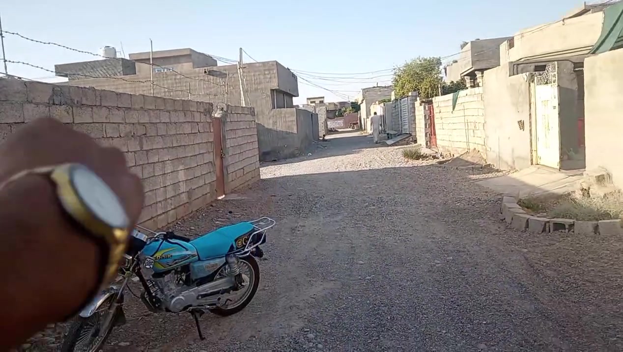 دار للبيع • حي المعسكر • ١٨٠م