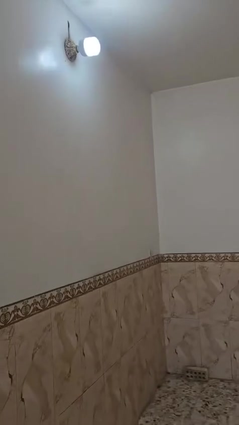 بيت البيع مساحه ١٥٠بدايت سبع قصور البيع ٩٥ رقم *********** أو ***********
