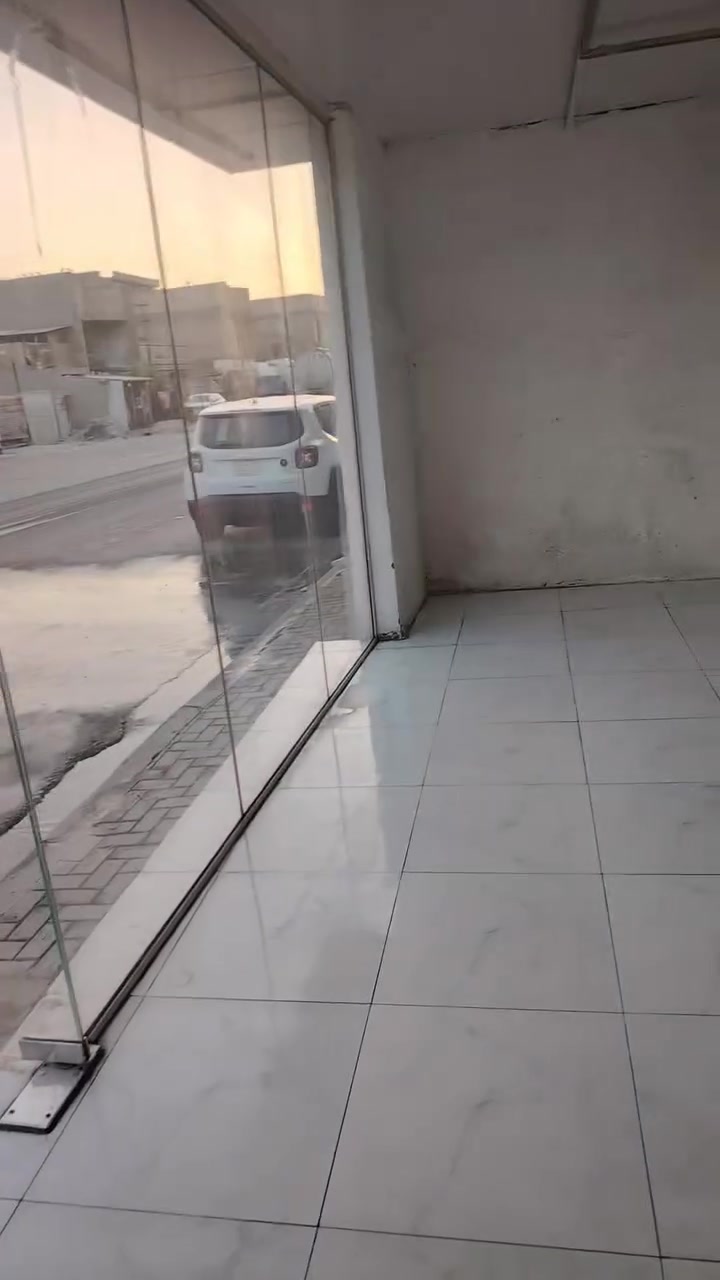 السلام عليكم محل للايجار حي السفير شارع ٢٠ فرع سكله ابو جمال *********** بي واتساب
