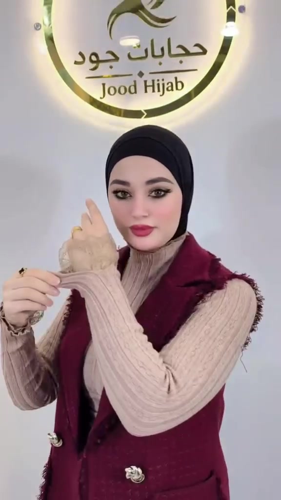 الرمادي • ملابس • لا تفاصيل