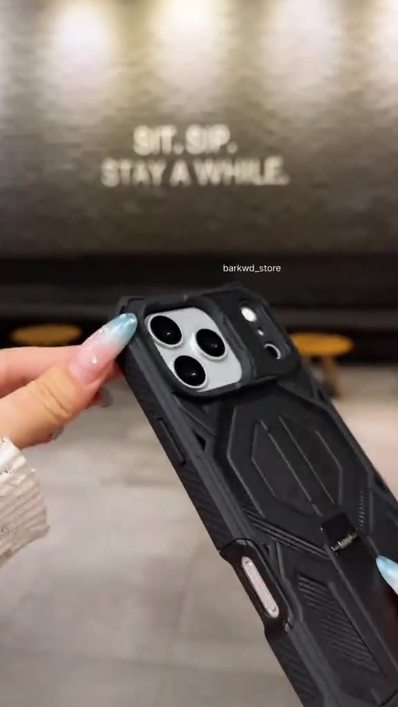 #باركود_ستور درع عالية الحماية #case17promax #caseiphone #iphone #العراق 

نص مكتوب في الصور:
- barkwd_store