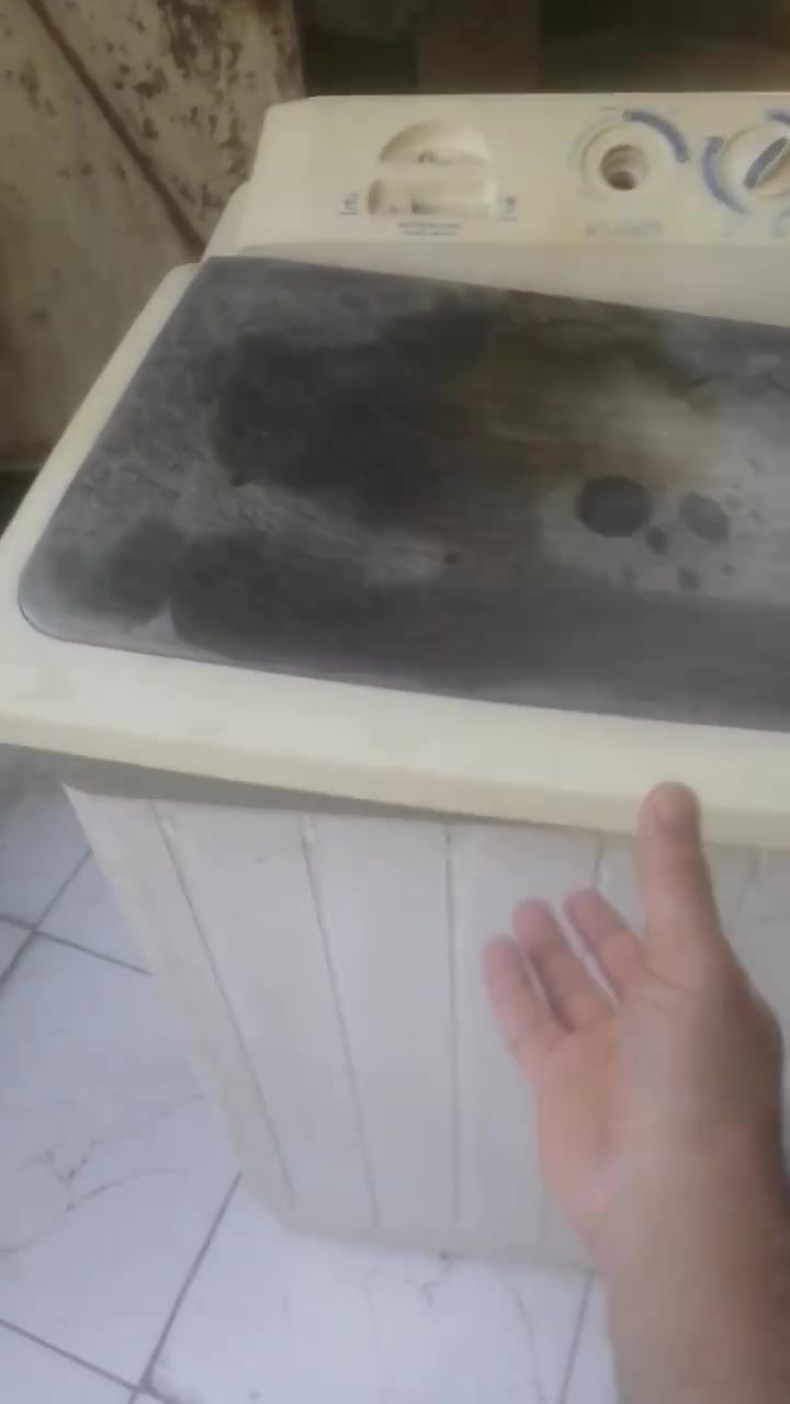 غساله حجم كبير شرط الشغل والغسال وتنشيف وتصريف 65 بيه مجال ***********
