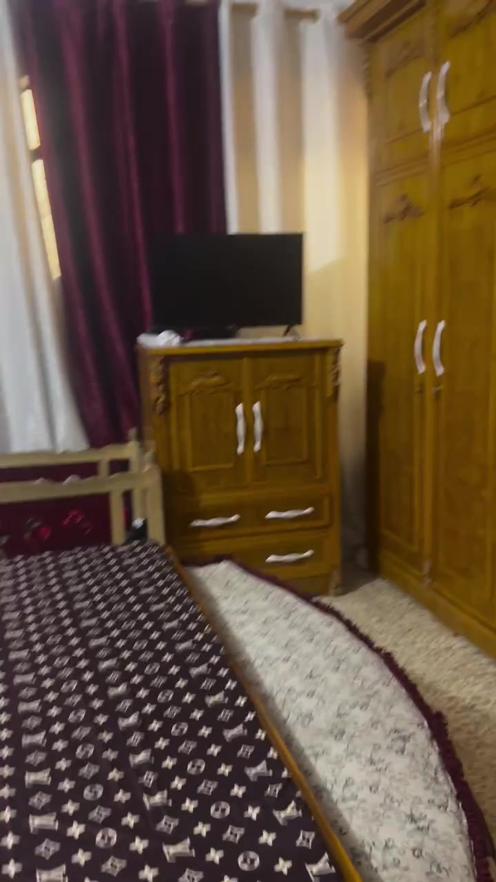 سلام عليكم غرفه نوام مستعمله السعر ٣ملاين وبيهه مجال العنوان بغداد شهداء سيديه الستفسار عله رقم ***********
